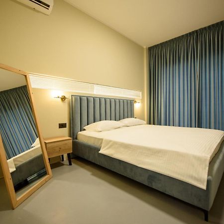 Olivium Rooms Vlorë Exteriör bild