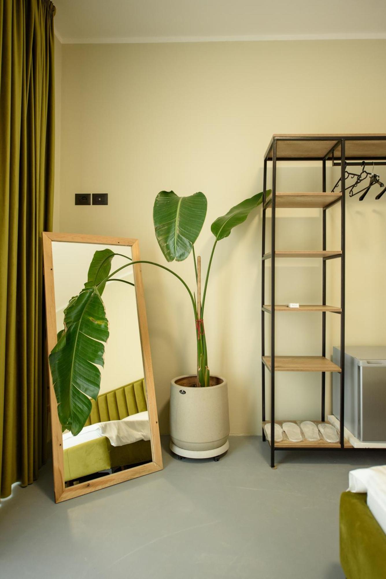 Olivium Rooms Vlorë Exteriör bild